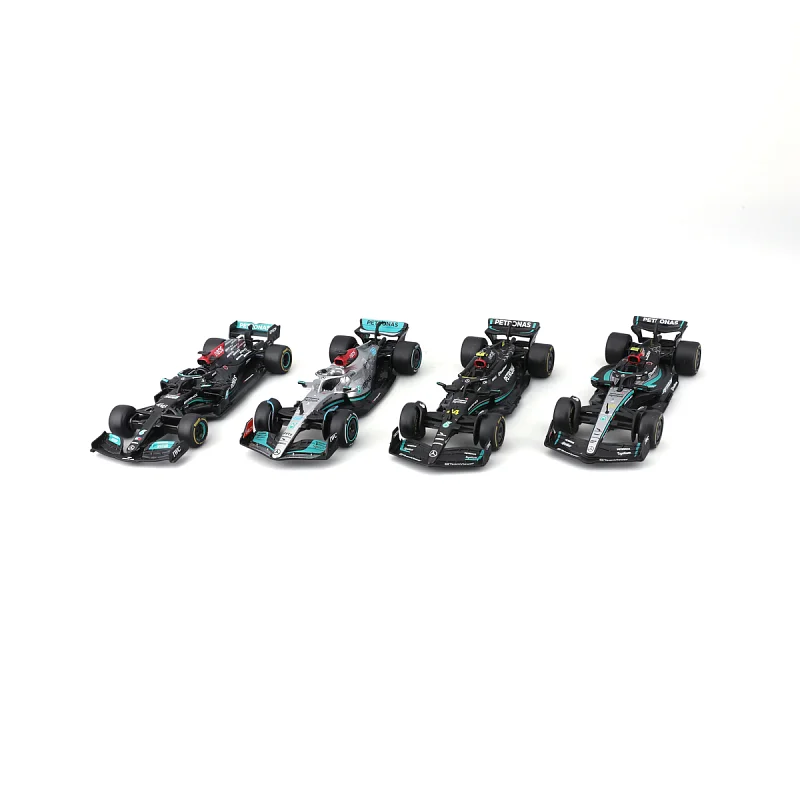Bburago - FORMULA RACING F1 4 Pack – Mercedes-AMG Petronas, #44 L.Hamilton + #63 G.Russell, 1:43