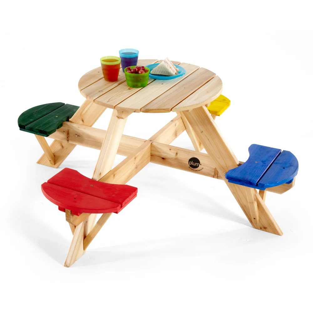 Dřevěný piknikový stůl se stoličkama