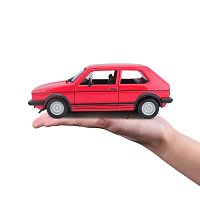 Bburago - Auta HOBBY, Volkswagen Golf Mk1 GTI (1979), červená, 1:24