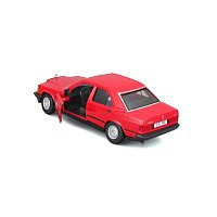 Bburago - Auta HOBBY, Mercedes-Benz 190 E 2.6, červená, 1:24
