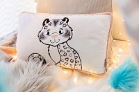 NICI GREEN Polštář sněžný leopard Eleni Snowbell 43x25 cm