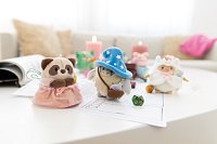 NICI plyš MyMochi Mýval Rakuma 8cm s kouzelnou hůlkou a vílím kostýmem, dárkové balení