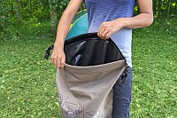 Semišová nafukovací matrace ROLL and RELAX - 188 x 99 x 22cm