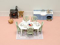 Nábytek - elegantní jídelna s krbem