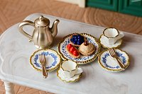 Nábytek - elegantní jídelna s krbem