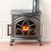 Nábytek - elegantní jídelna s krbem