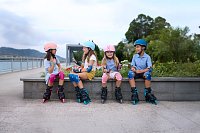 Inline brusle GO SKATES se svítícím předním kolečkem vel. 34-37, černo-modré