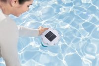 Dávkovací plovák na bazénovou chemii SolarGlow se solárním LED světlem