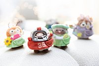 NICI plyš MyMochi Zebra Stripey 8 cm s míčem a kostýmem hráče amercikého fotbalu, dárkové balení