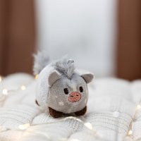 NICI přívěsek MyMochi Poník Hoppi - ležící, 5 cm