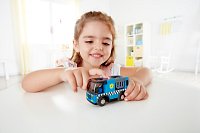Policejní auto s houkačkou