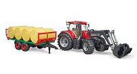 Farmer - traktor s předním nakladačem, vlekem a 8 balíky sena