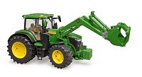 Farmer - traktor John Deere s předním nakladačem