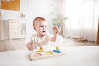 Montessori základní tvary na desce se zrcátkem