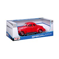 Maisto - 1939 Ford Deluxe Coupe, červená, 1:18