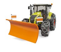 Farmer - Claas Axion 950 se sněhovými řetězy a radlicí