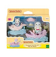 Mořská vozítka a baby figurky  v zábavném parku