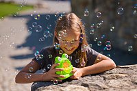 Bublifuky - Stroj na bubliny žabka/hrošík, assort