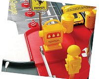 Bburago - FERRARI Race + Play, Garáž a parkoviště se dvěma autíčky, 1:43