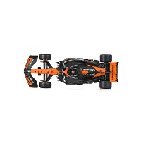 Bburago - RACE Formule F1 v dekorativním boxu, McLaren MCL38 (2024), #81 Oscar Piastri, 1:43