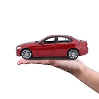 Bburago - Auta HOBBY, Alfa Romeo Giulia, červená metalíza, 1:24